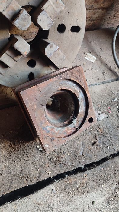 Патрон для токарного 4 кулочковый