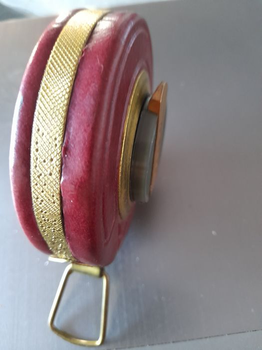 2 бр. Ролетки метални пет метра и 15 метра