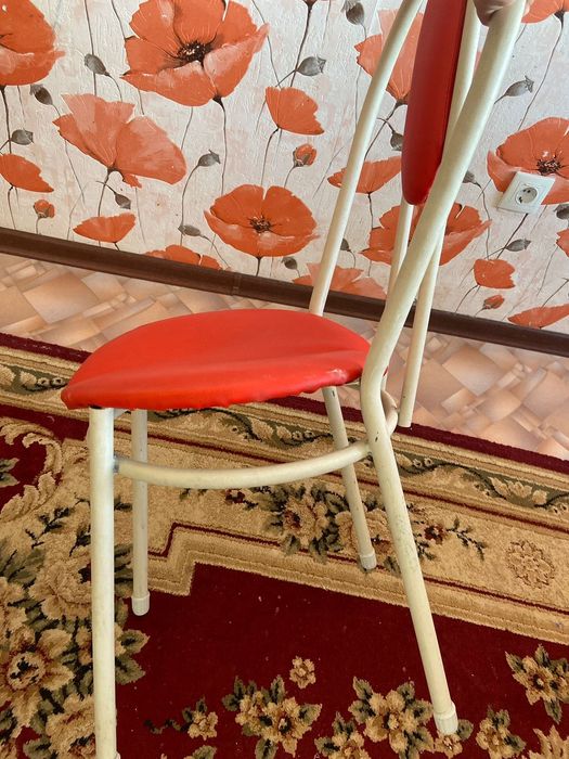 Стол для кухни 3 шт