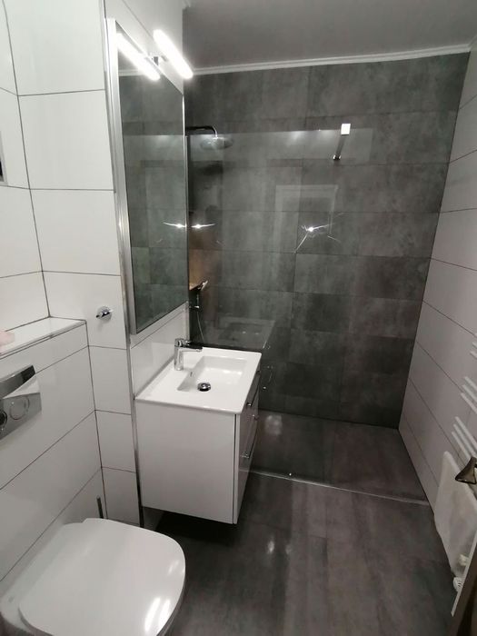 Amenajări interioare și exterioare apartamente și spații comerciale