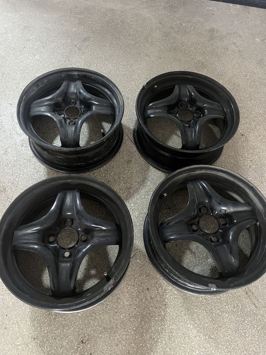 Vând jante Logan 3 R15 4x100