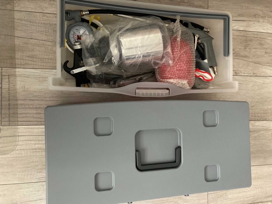 Trusa vopsit-suflat-umflat,  4 piese