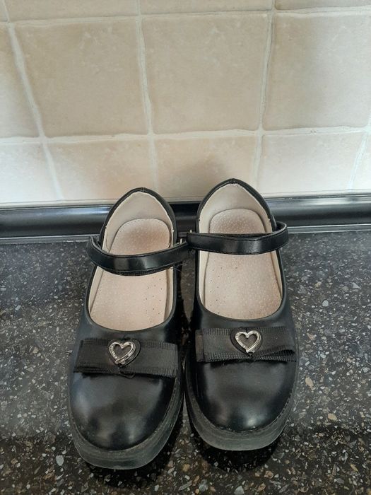 Туфли школьные черные