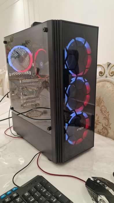 Igravoy kompyuter sotiladi. Holati a‘lo darajada. SSD. Monitor