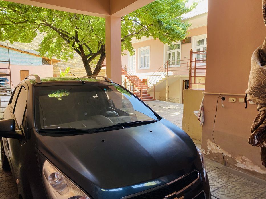 Andijon shaxridagi 4 sotixlik hovli