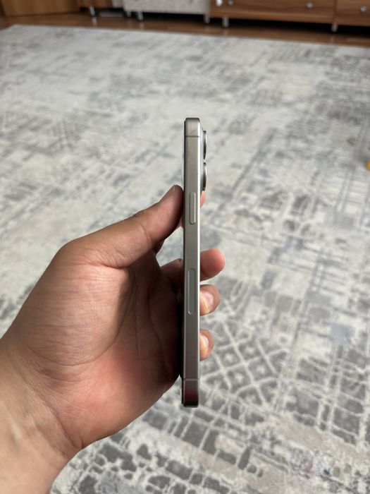 Продам iPhone 15 Pro Max 256