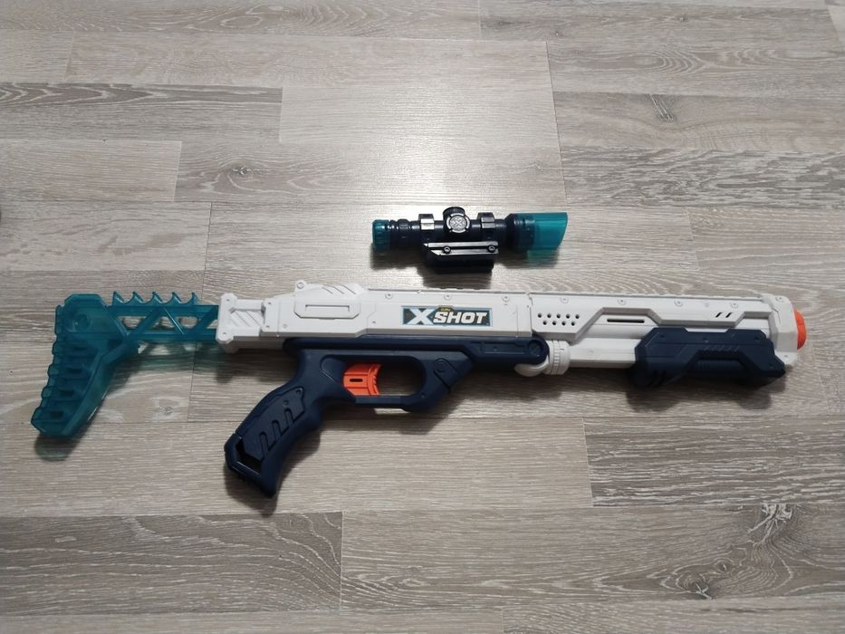 Бластер XSHOT.,.
