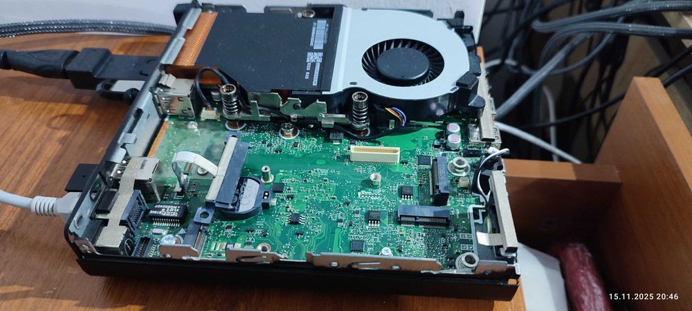 AMD Ryzen 5 PRO 3400G 32GB RAM 3200 Mini PC