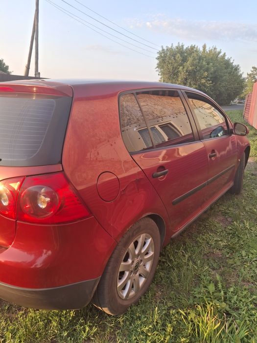 Продам гольф 5 2004 года