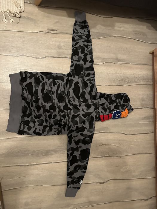 Bape hoodie black and red