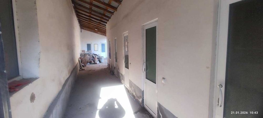 Продаётся  помещение  Зангиатинский район