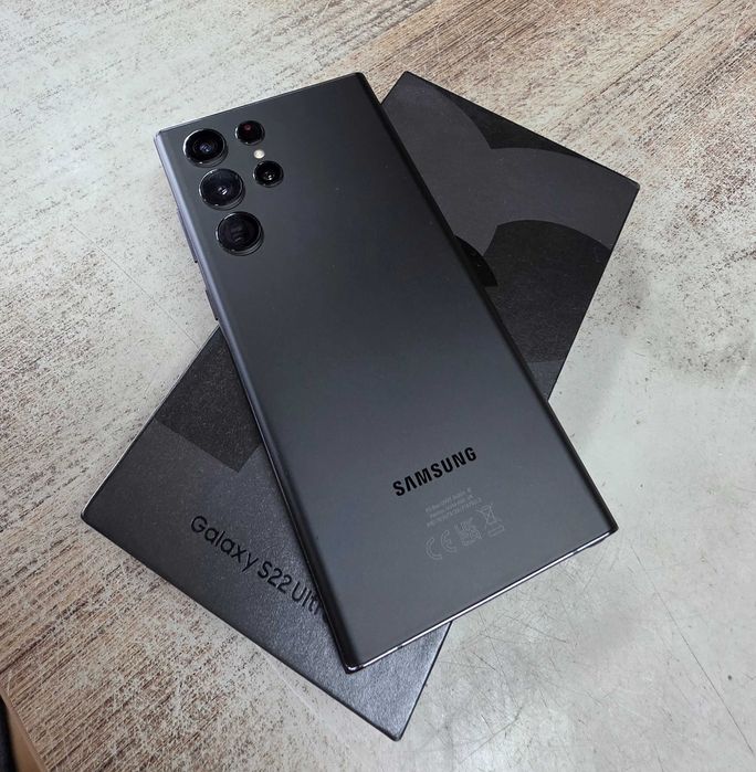 Samsung S22 Ultra Phantom Black 128GB в доста добро състояние