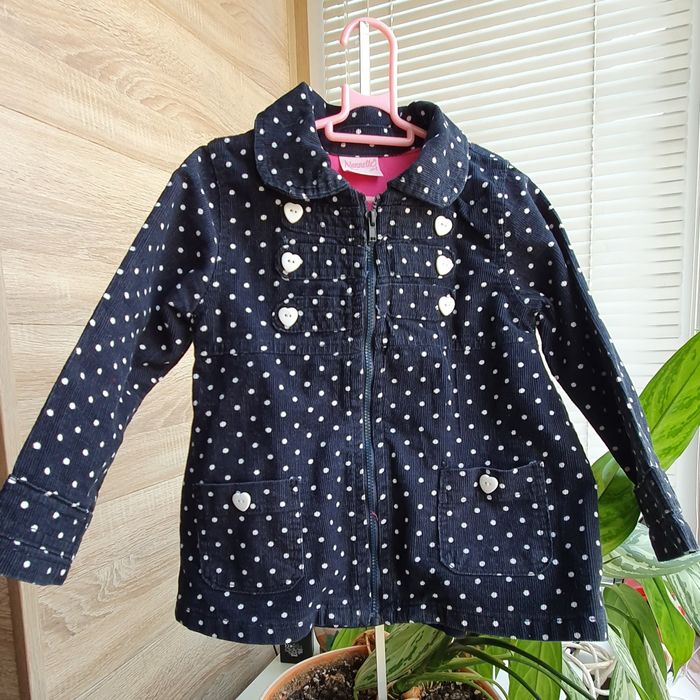 Куртка, плащ, ветровка на девочку.