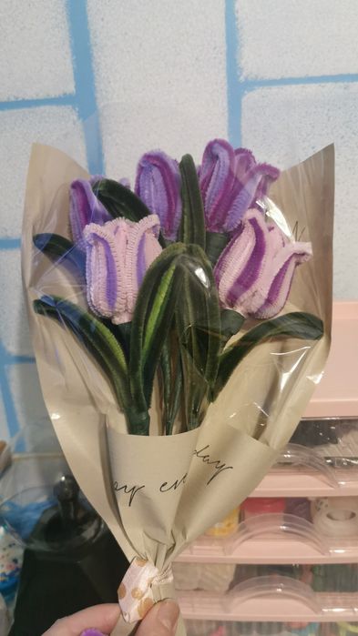 Buchet lalele din sarma plusata