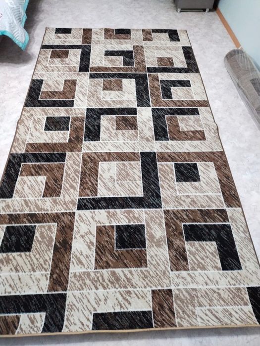 Продам ковры состояние нового