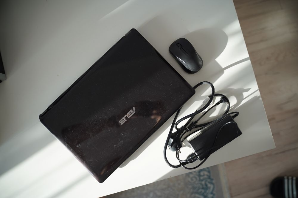 Продам ноутбук Asus
