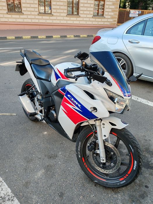 Honda CBR 125R JC50