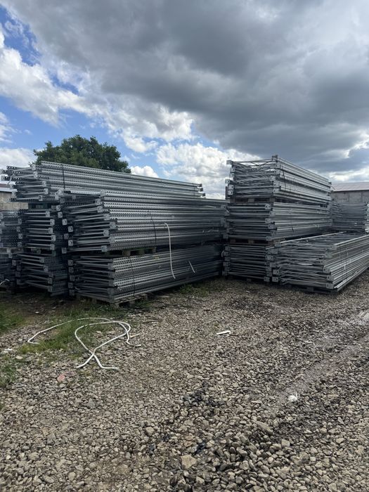 Vand rafturi metalice profesinale