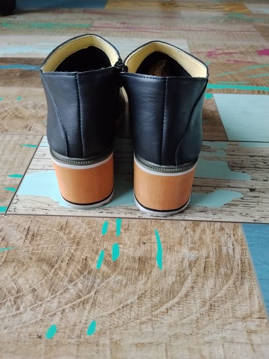 Gete din piele albastru inchis