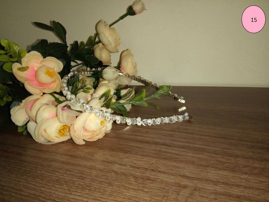 Диадеми с перли 4 €