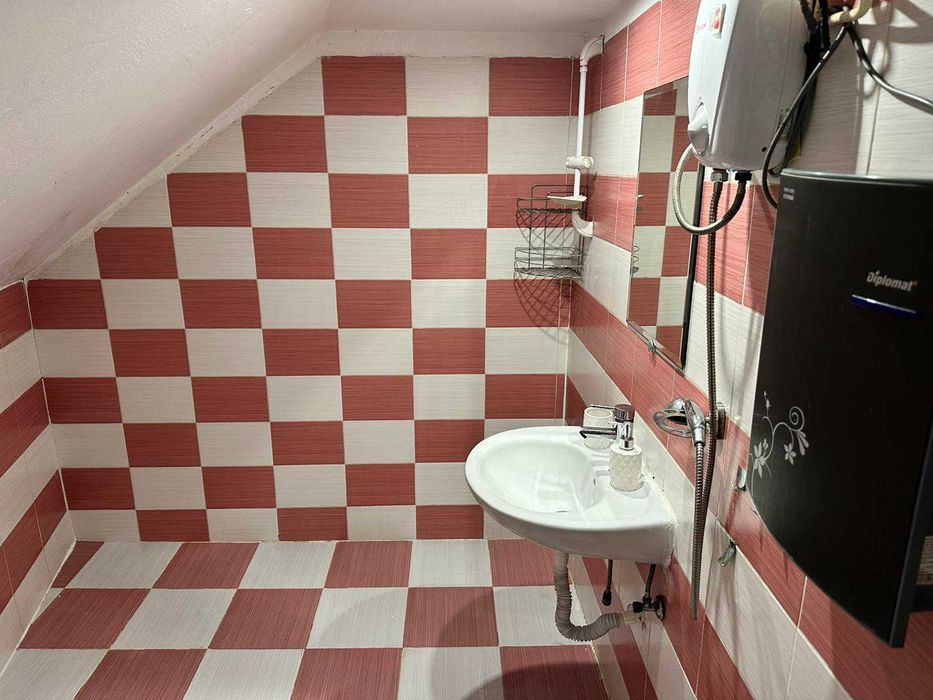 Дава се под наем Двустаен апартамент в Ямбол, Аврен - 60 кв.м за 306 € - Снимка #10