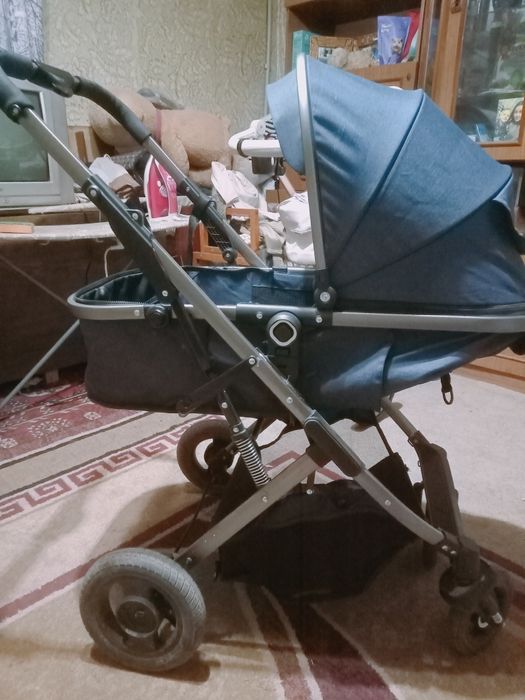 Продам коляску не дорого