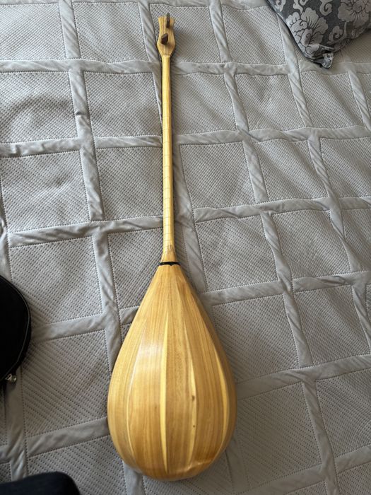 Продам домбру бу