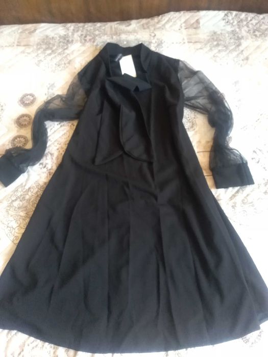 Дамска рокля с дълъг ръкав