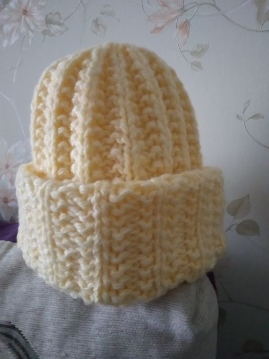 Шапка,ручная вязка.