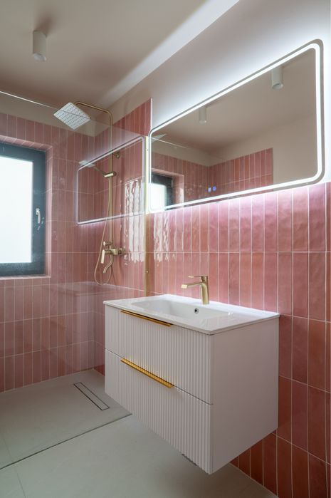 Inchiriez casa mobilata si utilata zona Ford