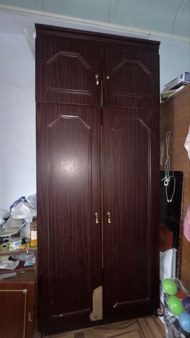 Spalni uchun kamplekt shkaf tortmalari blan