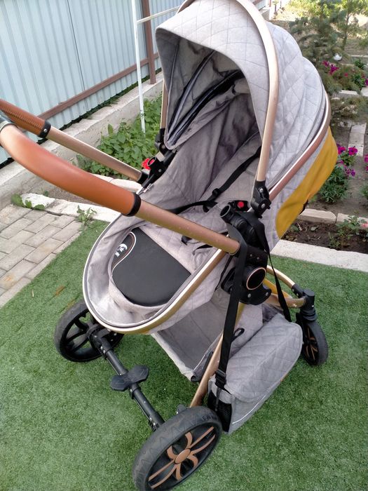 Продам детскую коляску