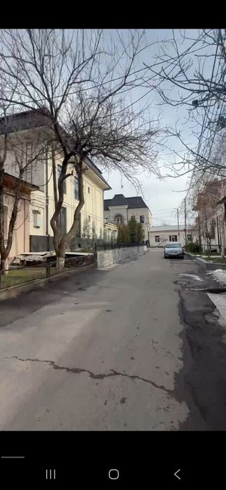 Мирзо Улугбек район орентир Санатория Турон 6 сот 20 м фасад / 30