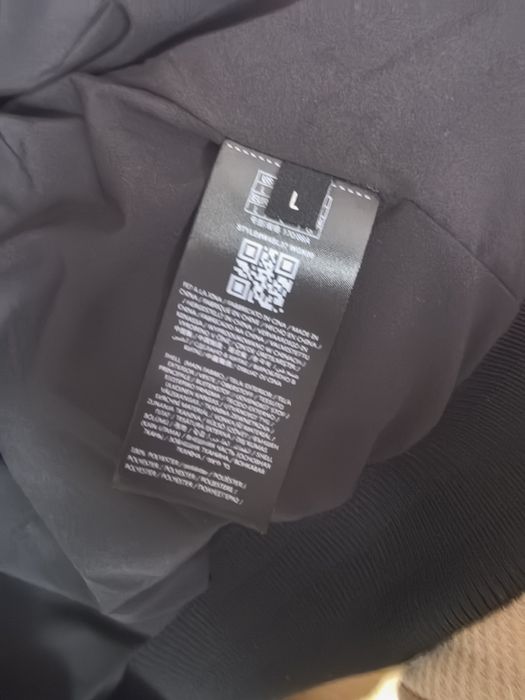 Дамско зимно яке Guess