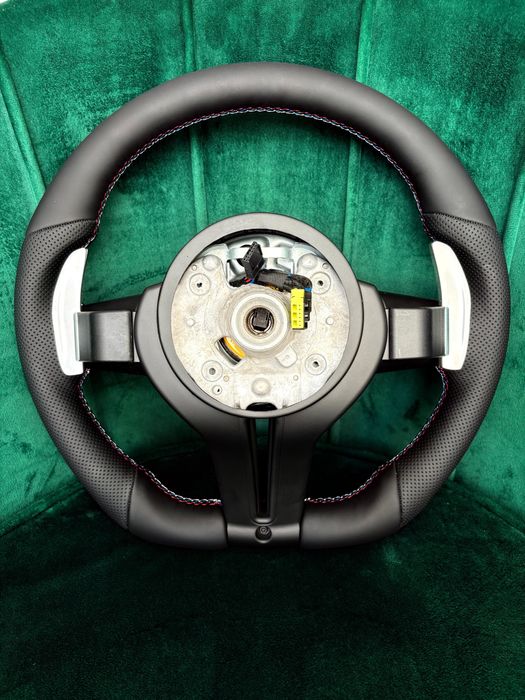 Volan BMW M Performance Sport Cu Padele si Airbag F10/F11/E90/E92….