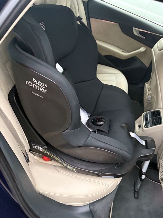 Vand scaun masina Britax Romer Dualfix Pro i-size  foarte