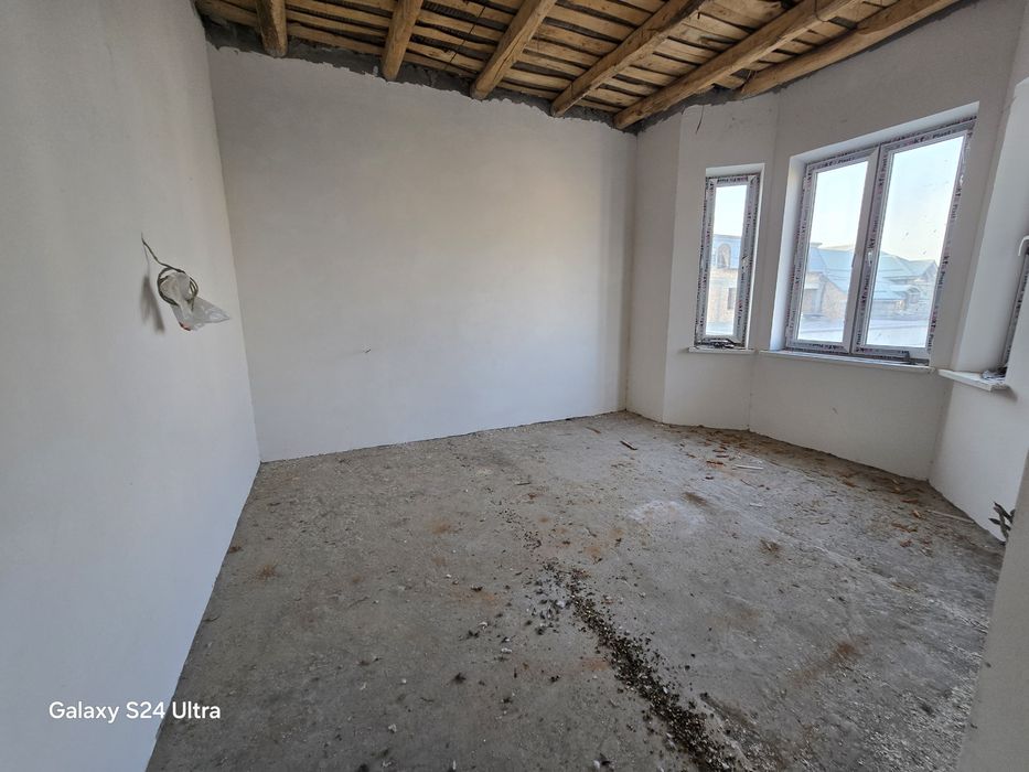 2 kavatlik 4 sotixlik xovli sotiladi