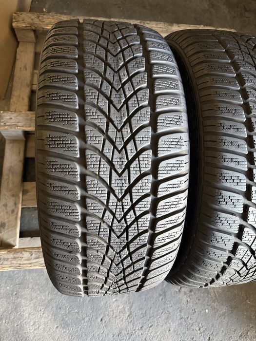 2 anvelope iarna 225/45/17 Dunlop 7.7 mm!