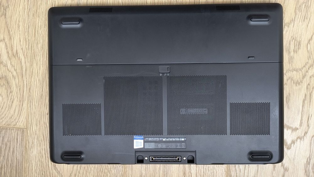 Dell Precision 7720, AZERTY