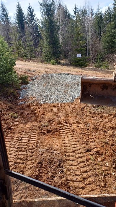 Mini excavator lucrări drenaj,fose septice,demolări,canalizări,fundați