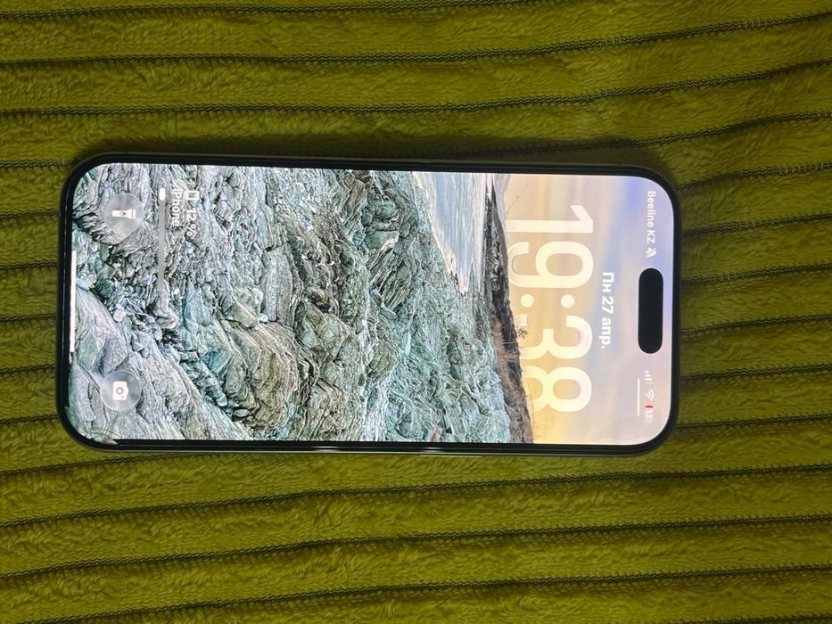 Продам айфон 16 PRO