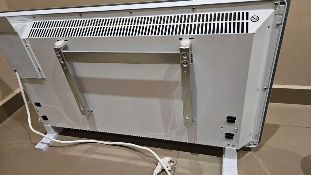 Стъклен Конвектор Diplomat 2000w