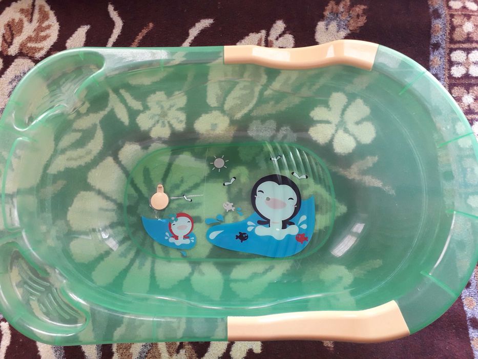 Продам ванночку для купания