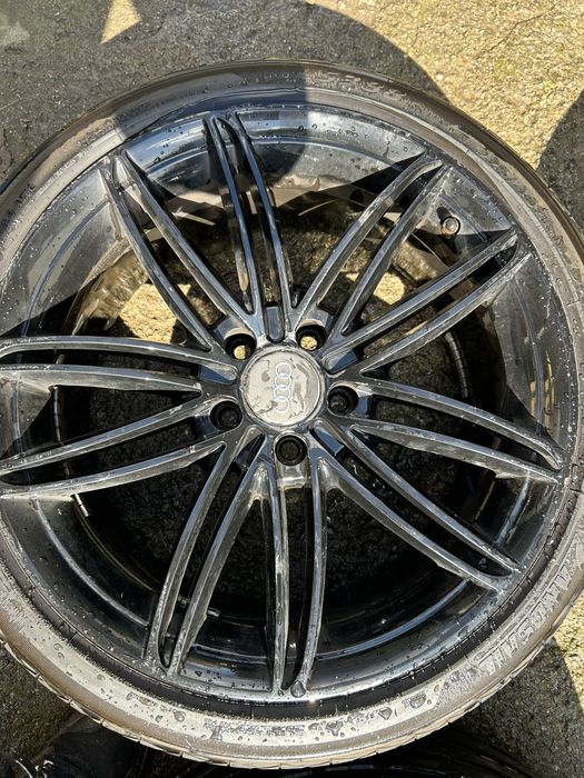 Jante Audi pe 18 cu tot cu cauciucuri
