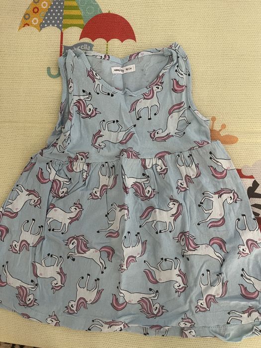 Rochite si bluzite de vara fete