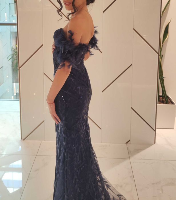 Официална рокля тип „русалка“ – тъмно синя, размер XS