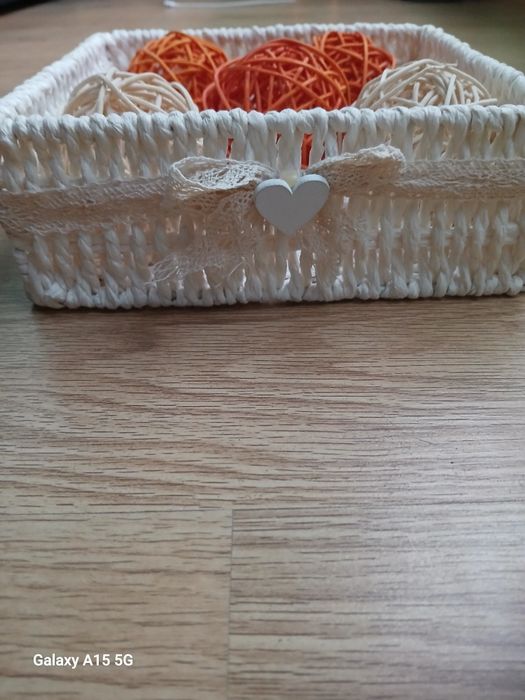 Декоративна кошница