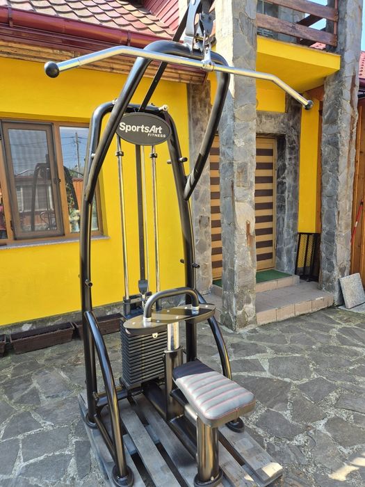 Helcometru/ Lat pulldown profesional  SportsArt !!!