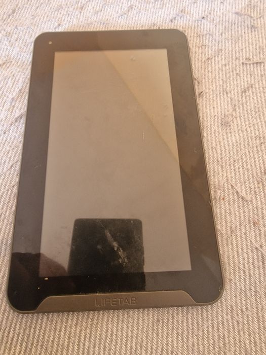 Продавам Таблет Lifetab