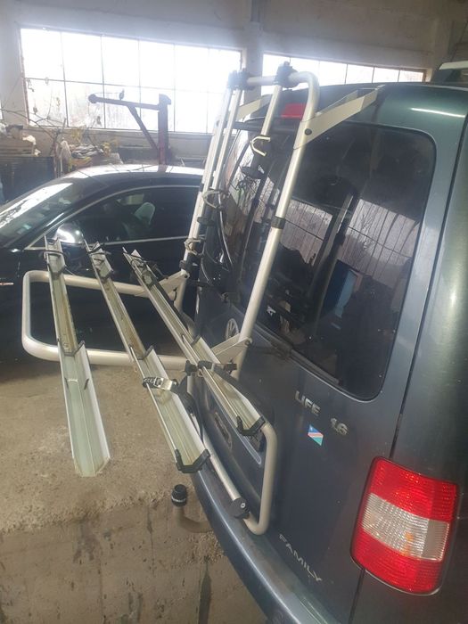Заден багажник, Oригинален багажник VW Caddy. 3x велосипед.
GaraxkHnk